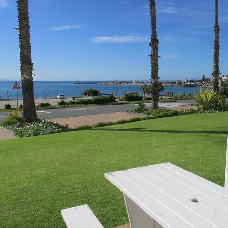 Point Village Accommodation - Santos 7 Mossel Bay Exterior photo
